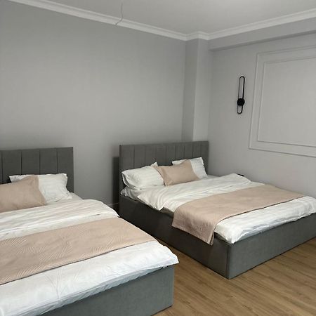 Апарт-Отель Amz Almati Kültér fotó
